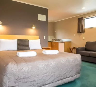 Studio Double Double Bed